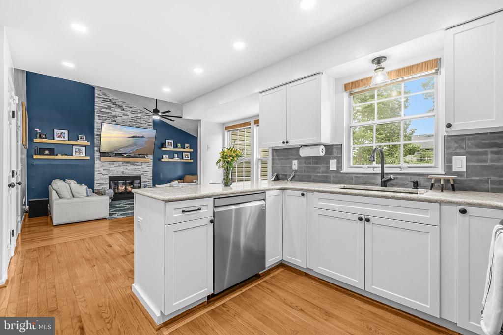19 ROCKY WAY DRIVE