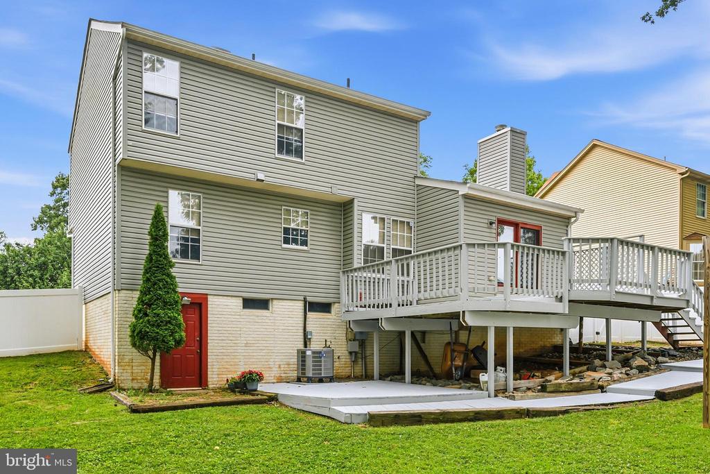 19 ROCKY WAY DRIVE