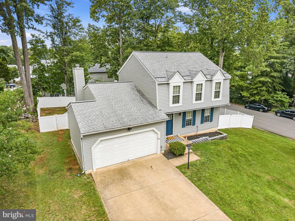 19 ROCKY WAY DRIVE