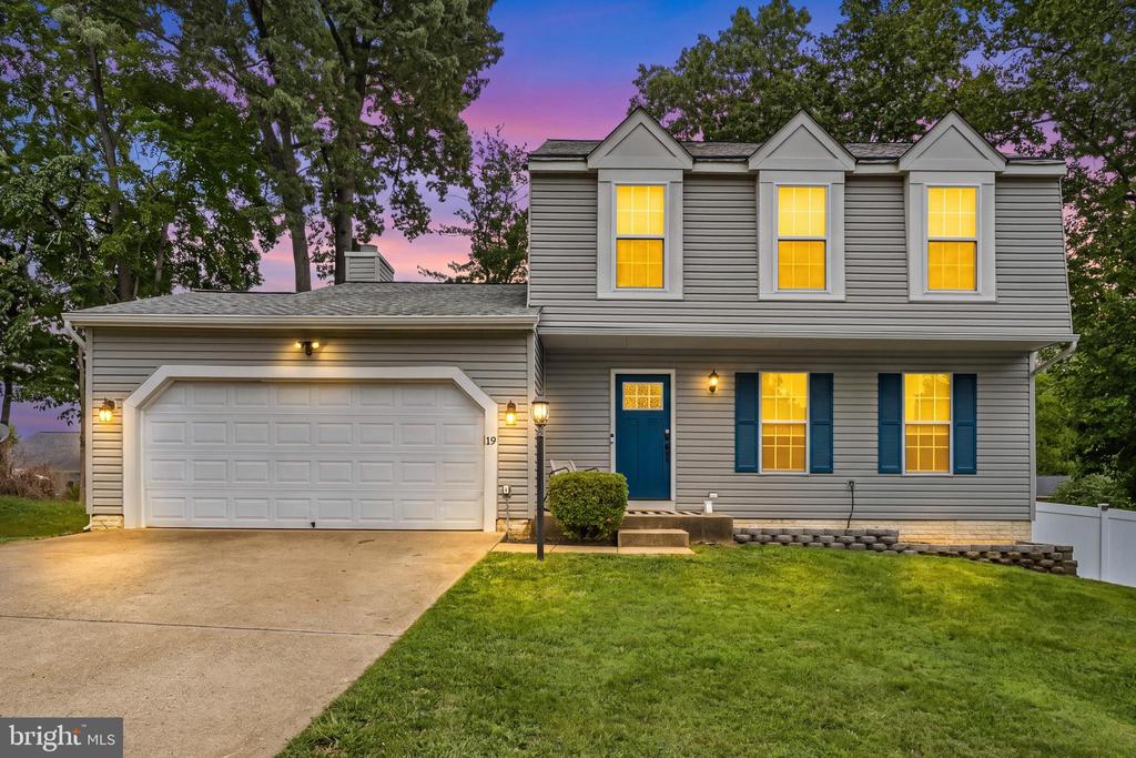 19 ROCKY WAY DRIVE