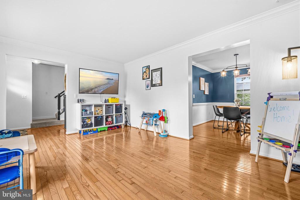 19 ROCKY WAY DRIVE