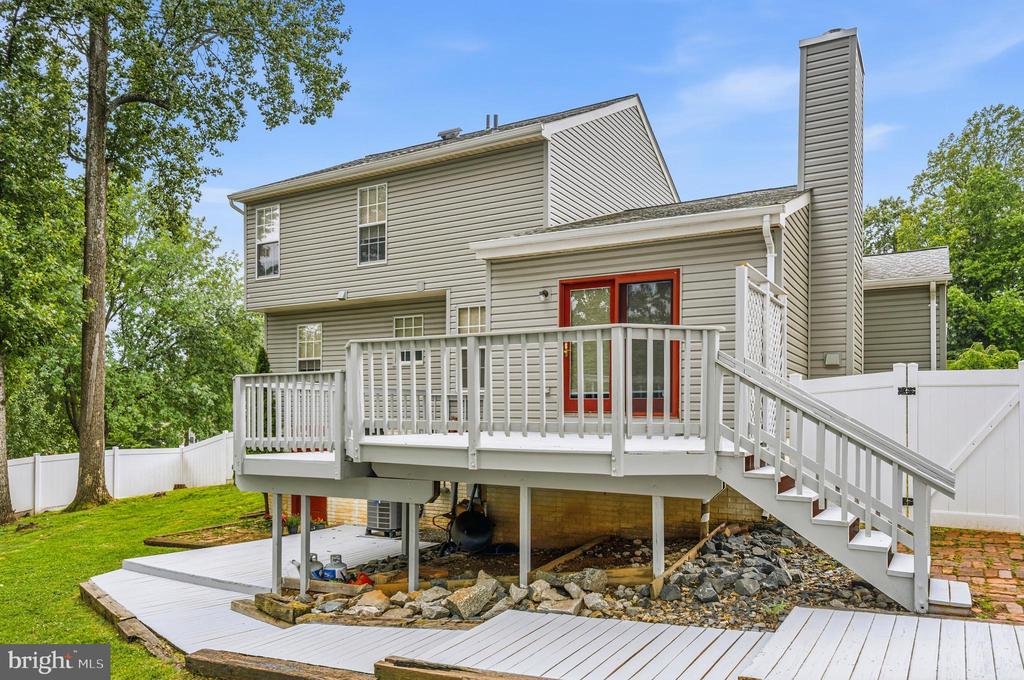 19 ROCKY WAY DRIVE