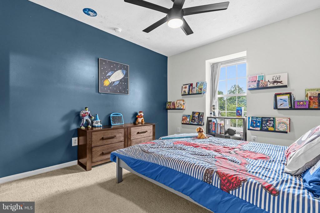 19 ROCKY WAY DRIVE
