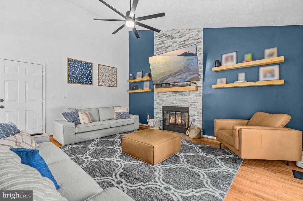 19 ROCKY WAY DRIVE