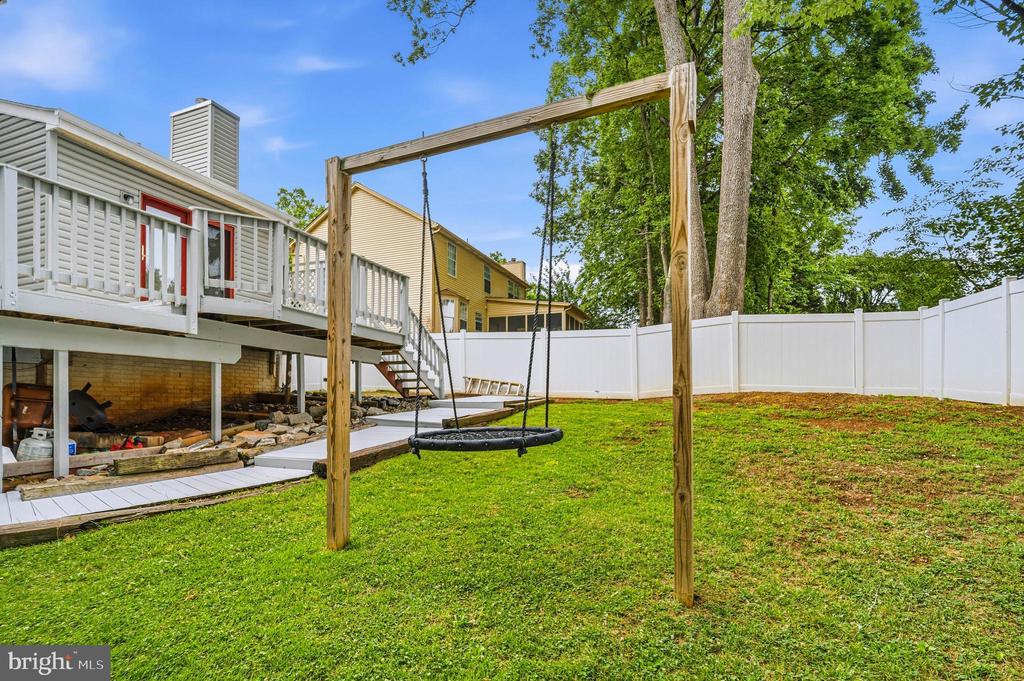 19 ROCKY WAY DRIVE
