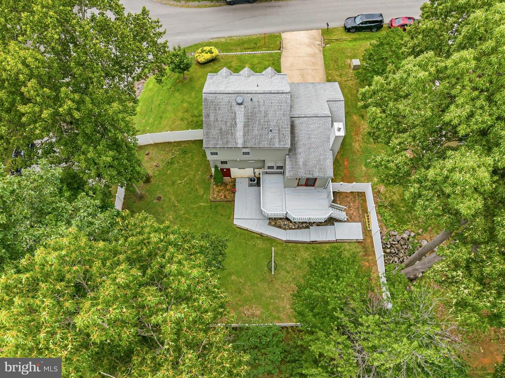 19 ROCKY WAY DRIVE