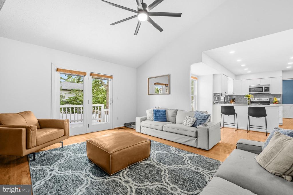 19 ROCKY WAY DRIVE