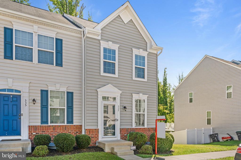 337 ROLLING VALLEY DRIVE