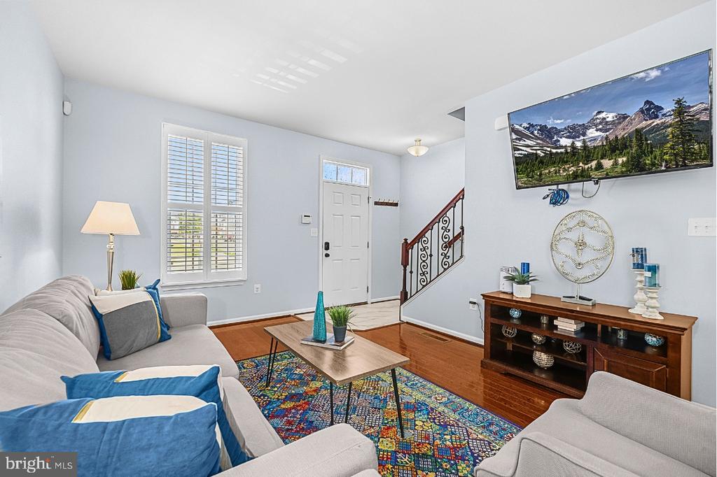 337 ROLLING VALLEY DRIVE