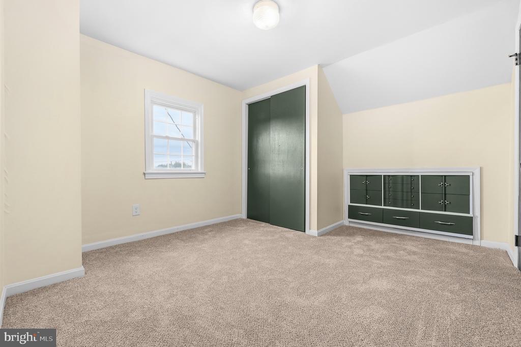 48 RINGGOLD ROAD