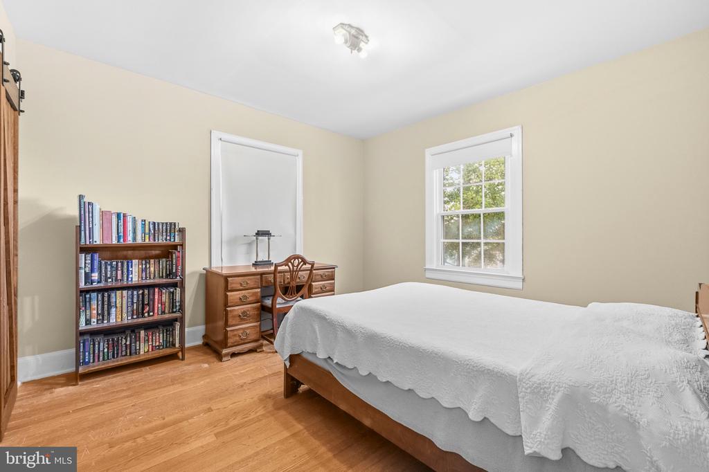 48 RINGGOLD ROAD
