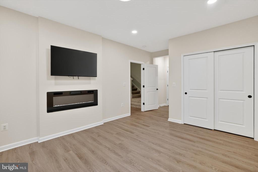 104 ZOE WAY