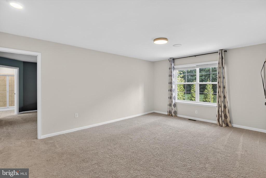104 ZOE WAY