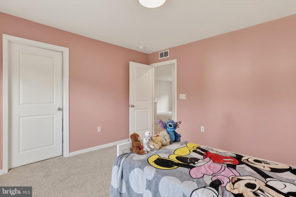 104 ZOE WAY