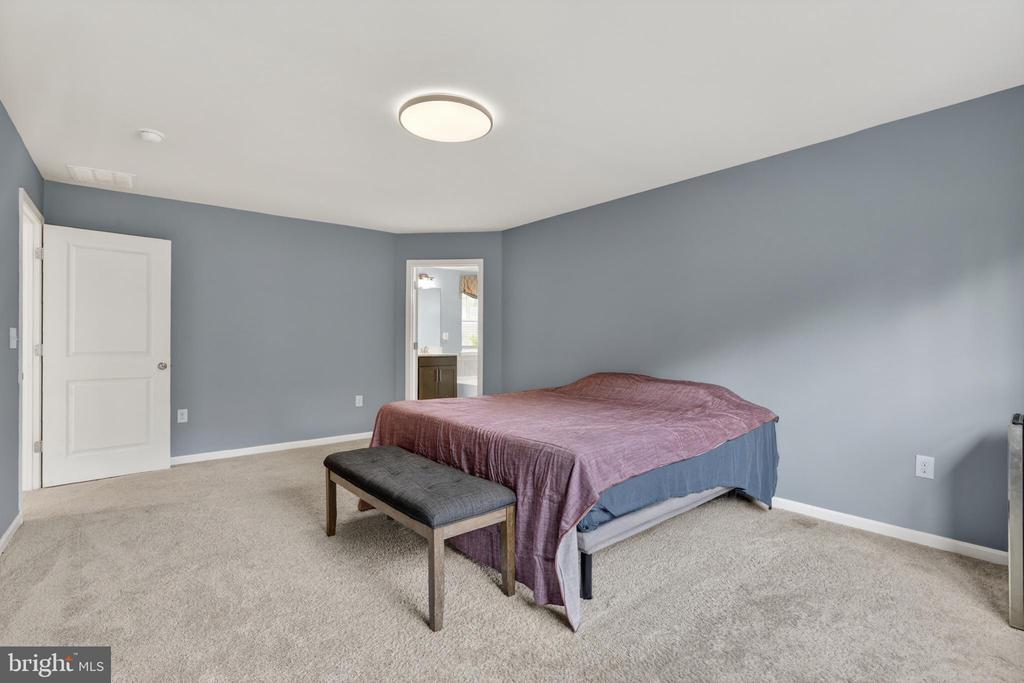 104 ZOE WAY