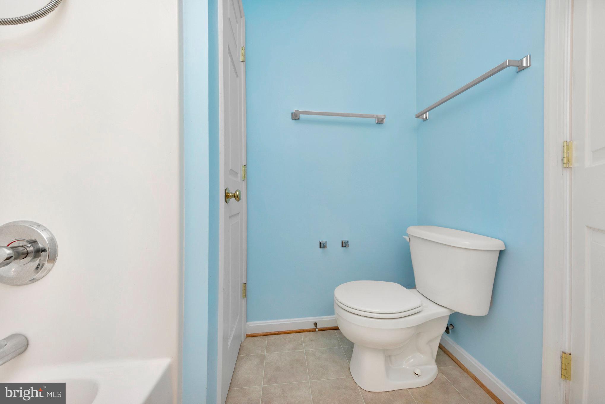 1341 HOLLY VISTA DRIVE