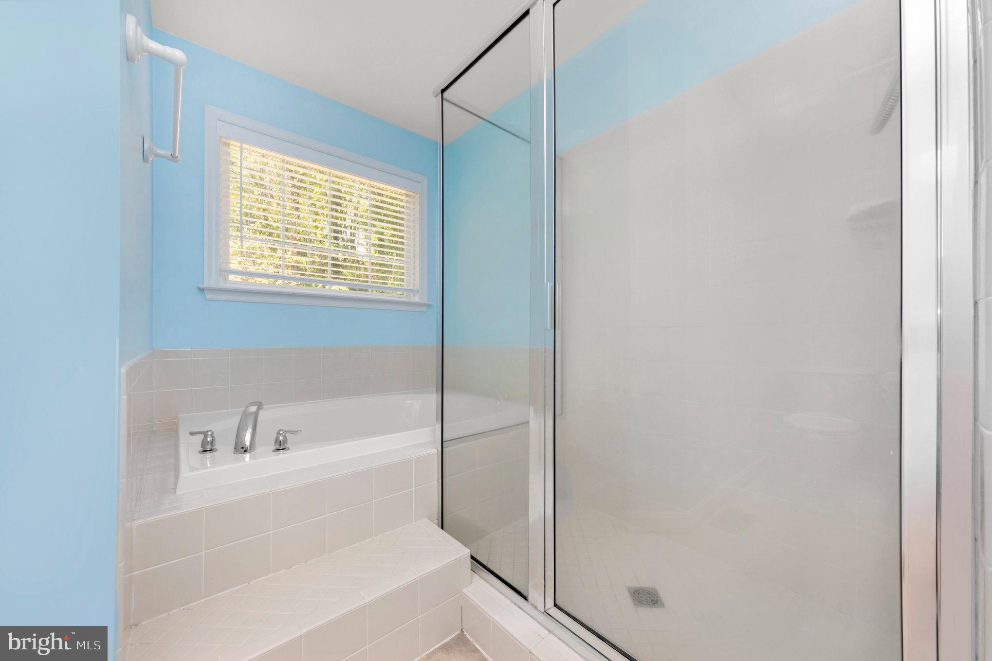 1341 HOLLY VISTA DRIVE