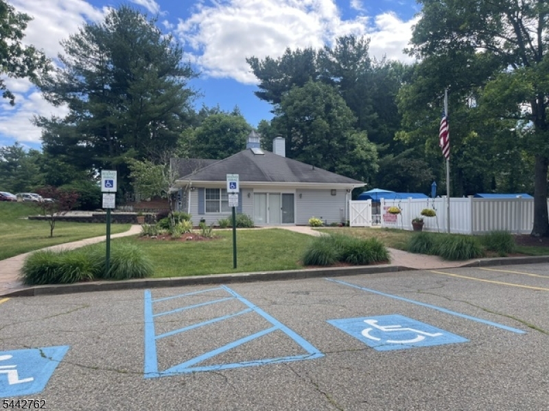 237 Robertson Way