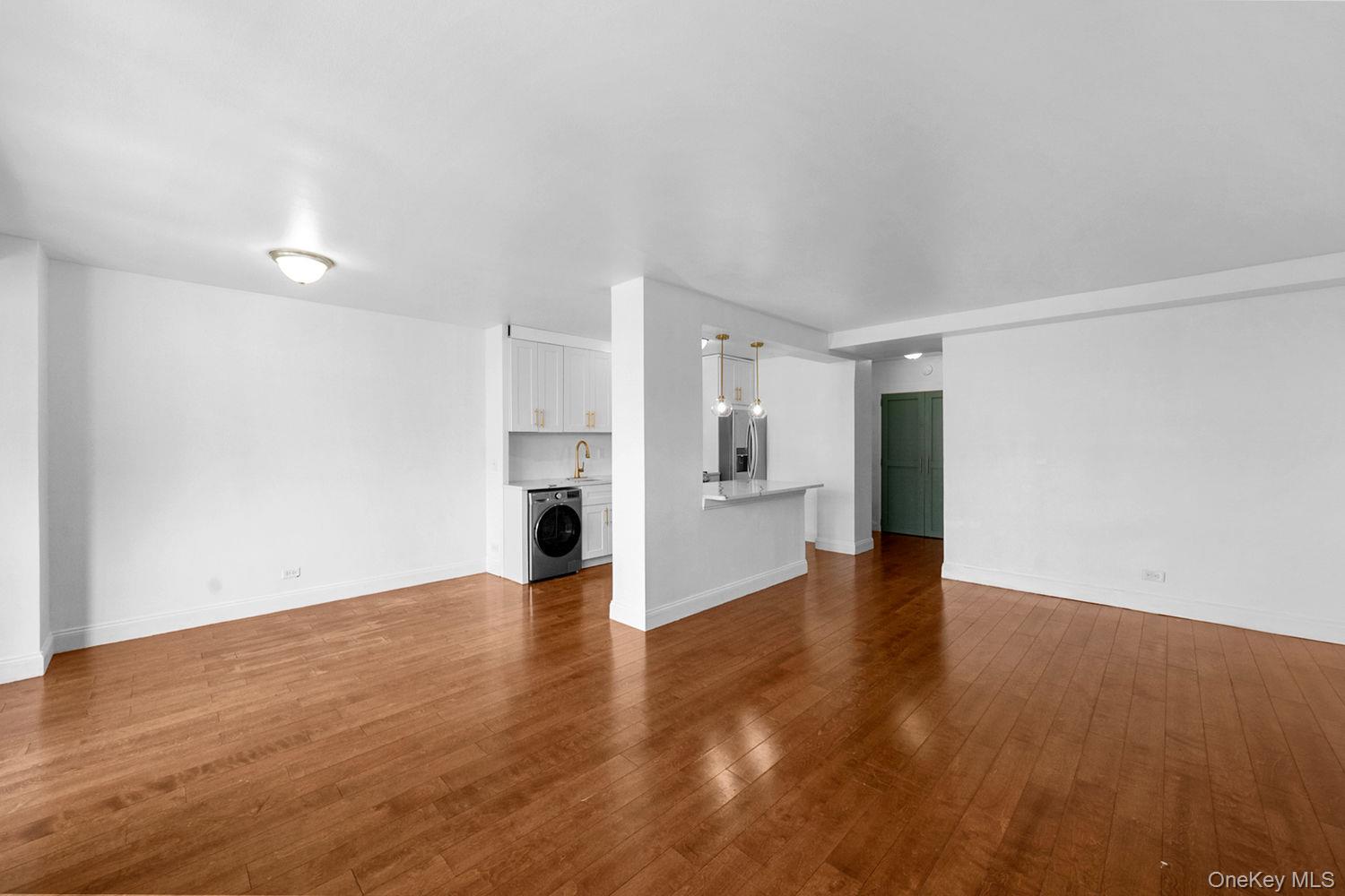 820 Boynton Avenue Unit: 11 K