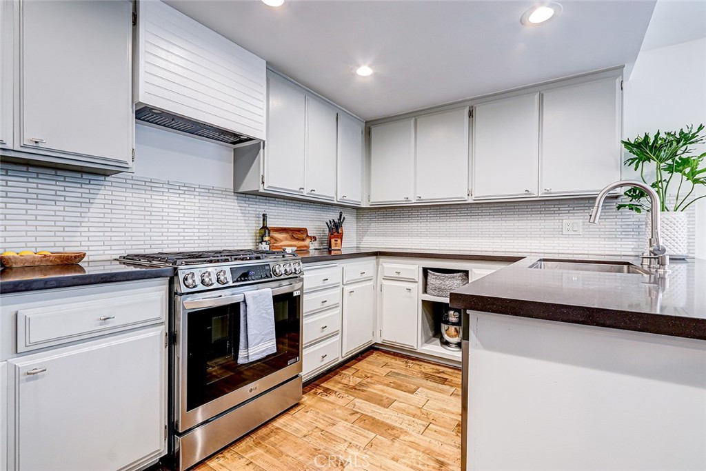 1317 Aviation Boulevard 6