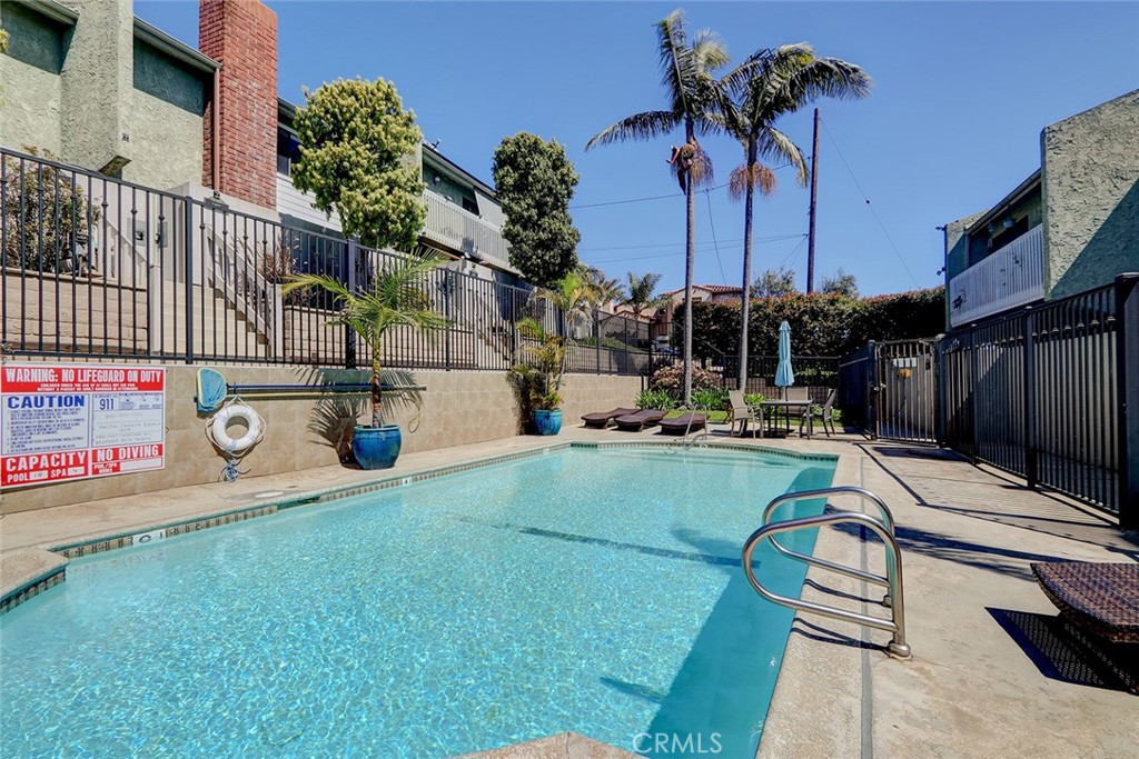 1317 Aviation Boulevard 6
