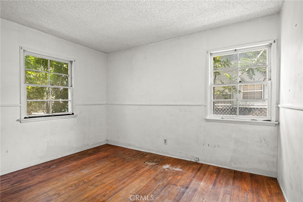 3260 Oregon Avenue