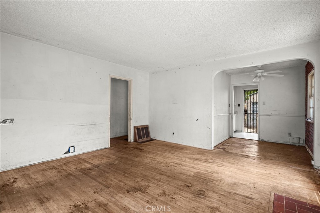 3260 Oregon Avenue
