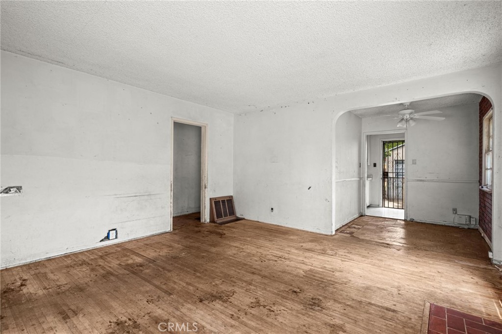 3260 Oregon Avenue