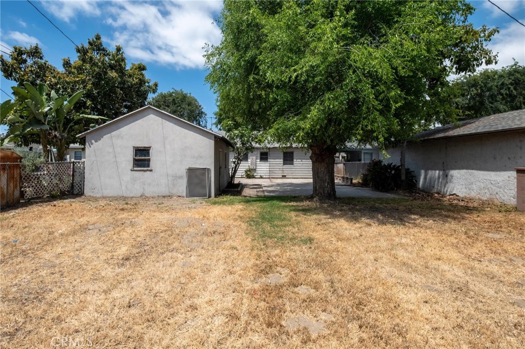 3260 Oregon Avenue