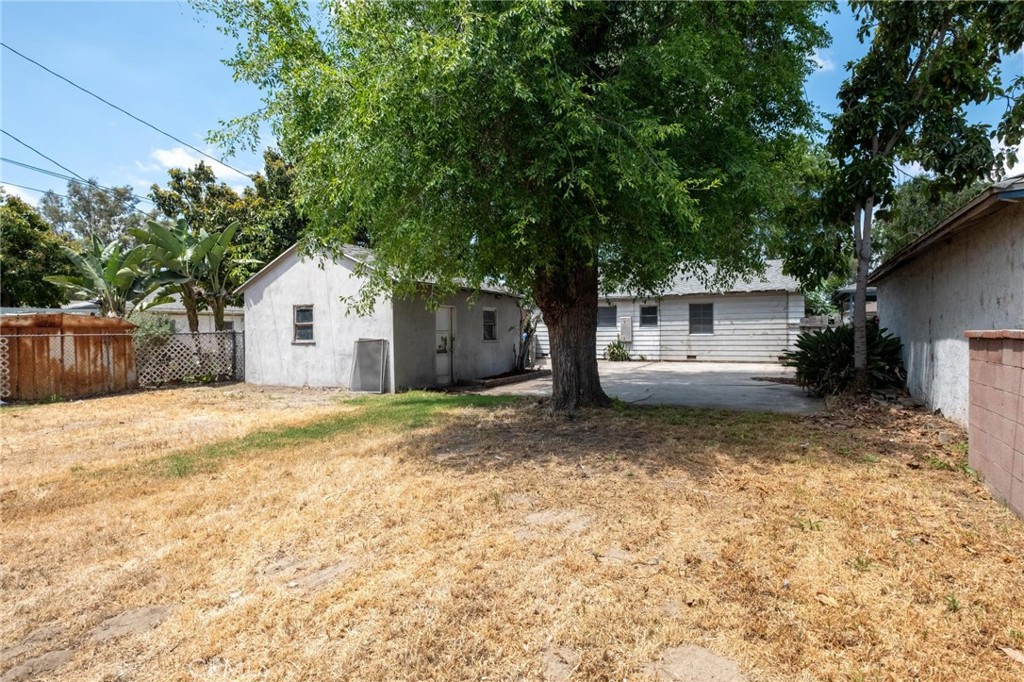 3260 Oregon Avenue