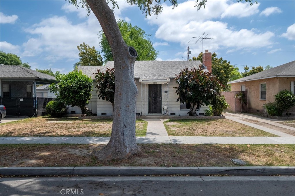 3260 Oregon Avenue