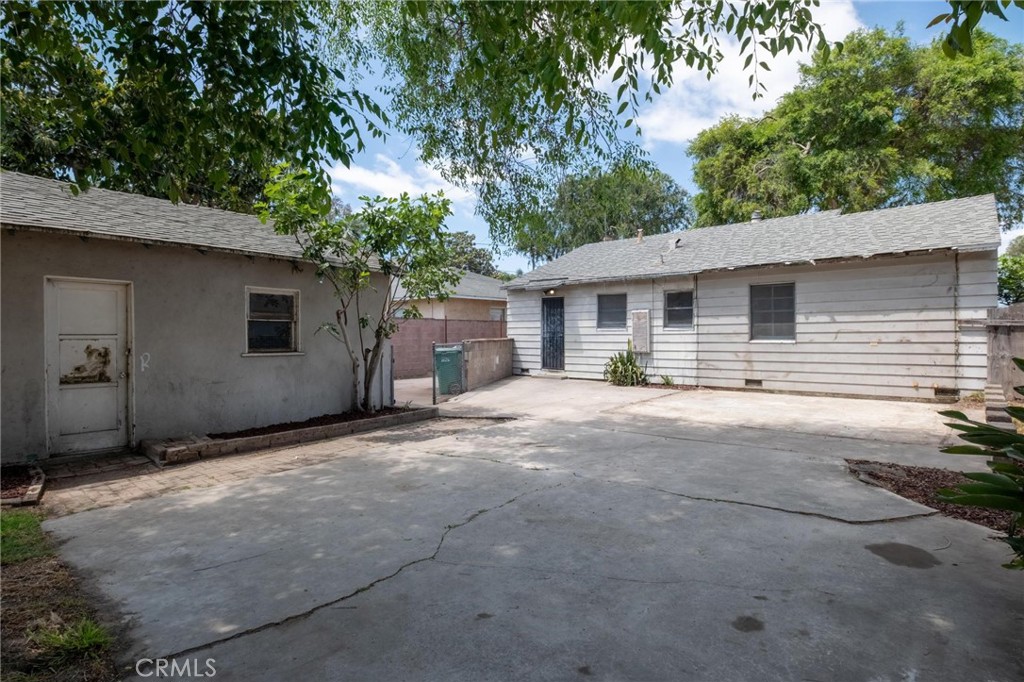 3260 Oregon Avenue