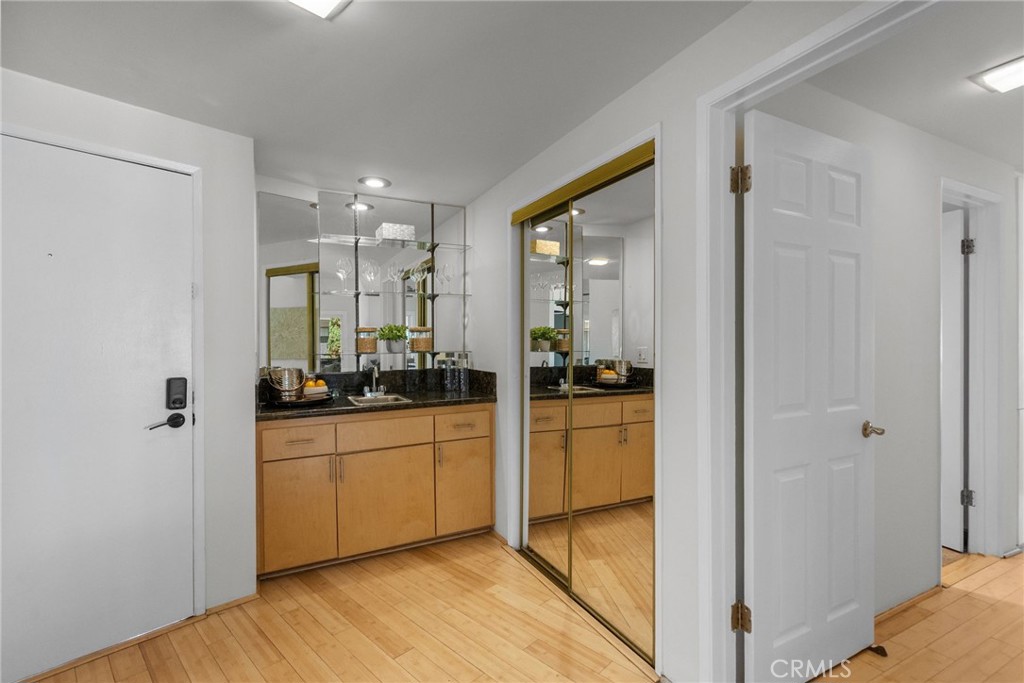5650 Sumner Way 309