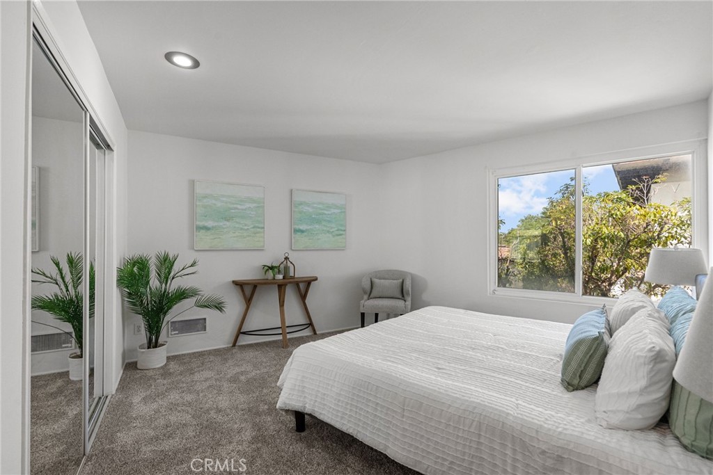 5650 Sumner Way 309