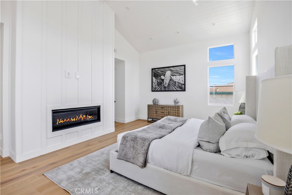 2102 Marshallfield Lane B