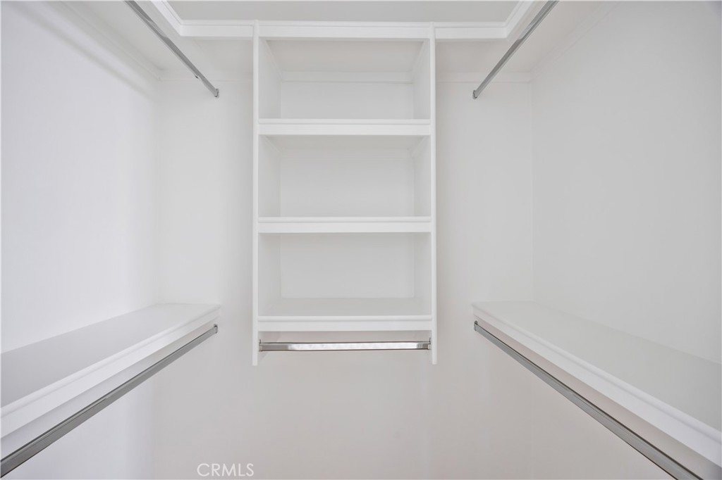 2102 Marshallfield Lane B