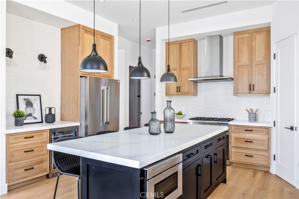 2102 Marshallfield Lane B