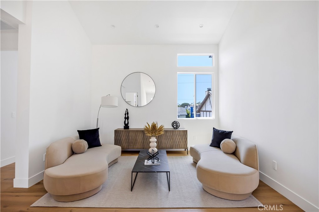 2102 Marshallfield Lane B