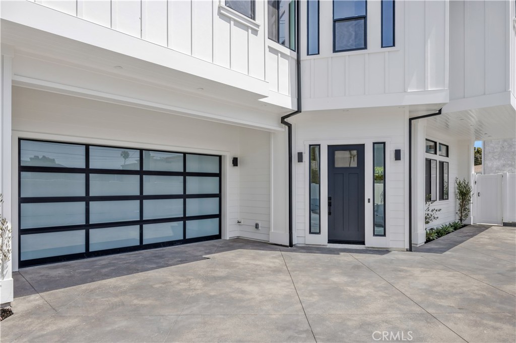 2102 Marshallfield Lane B