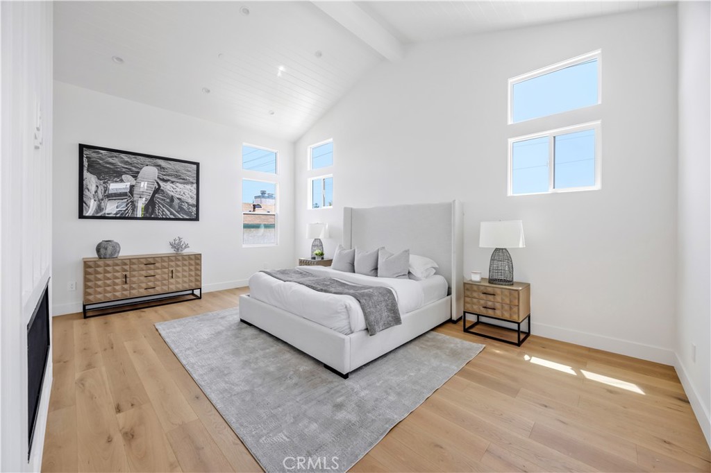 2102 Marshallfield Lane B