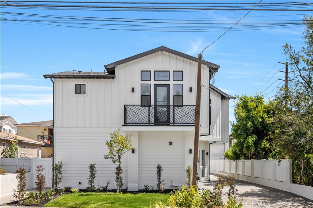 2102 Marshallfield Lane B