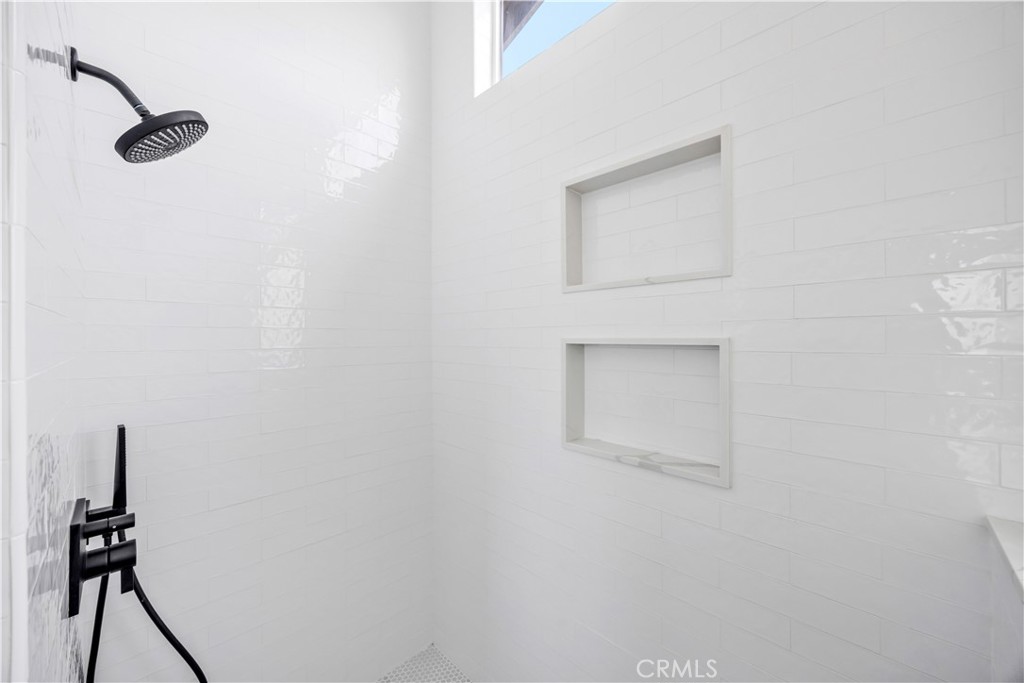 2102 Marshallfield Lane B