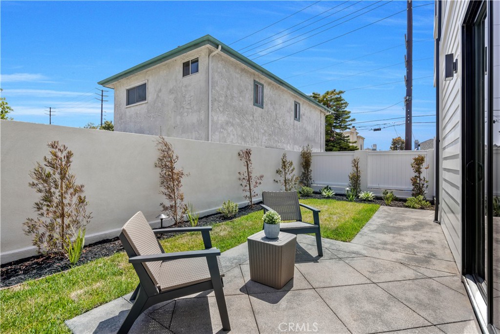 2102 Marshallfield Lane B