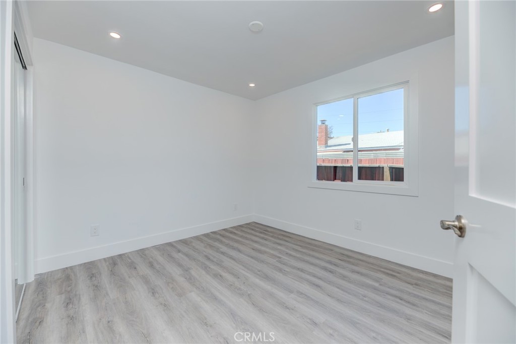 4548 W 156th Street