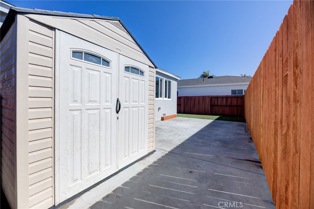 4548 W 156th Street