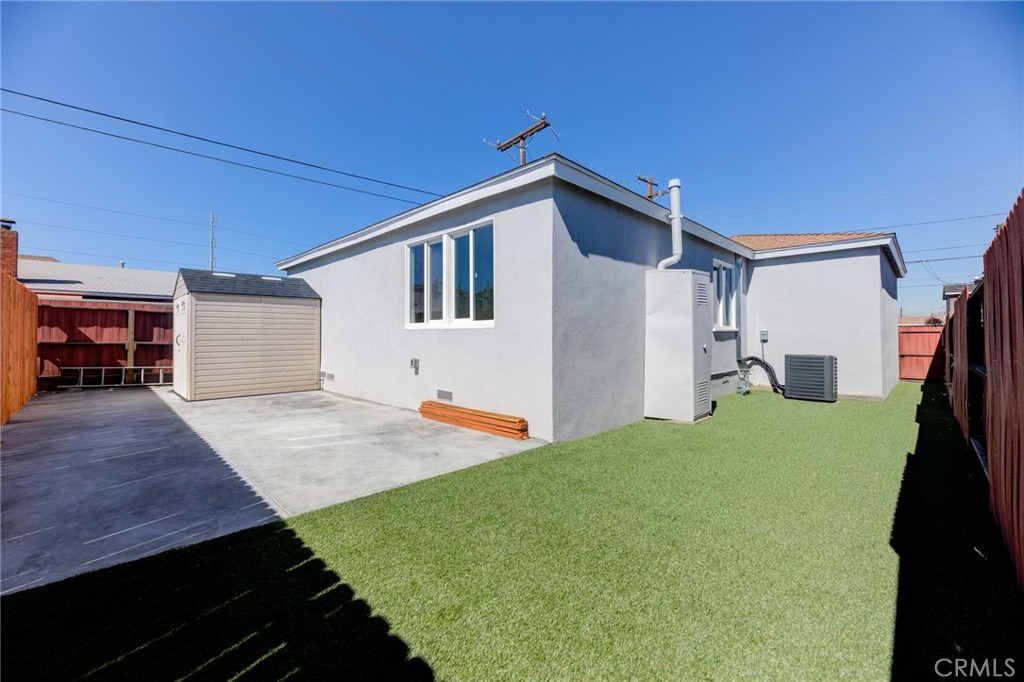 4548 W 156th Street