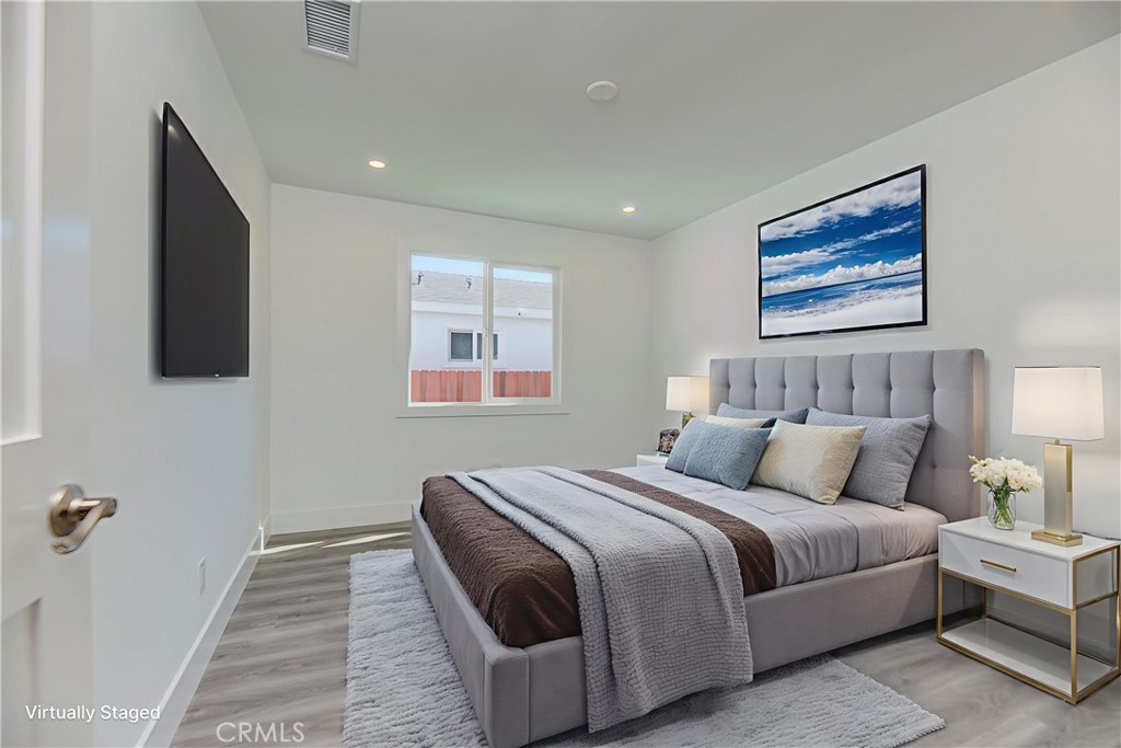 4548 W 156th Street