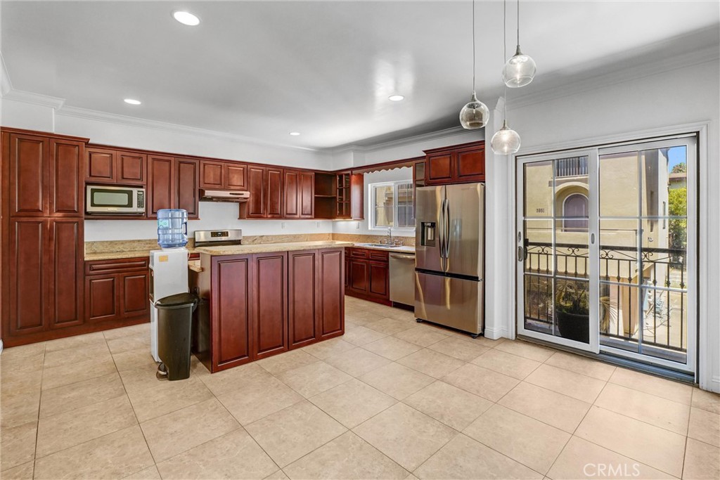 3919 W 226th Street