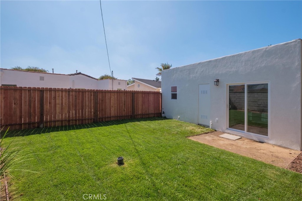 3033 Urban Avenue