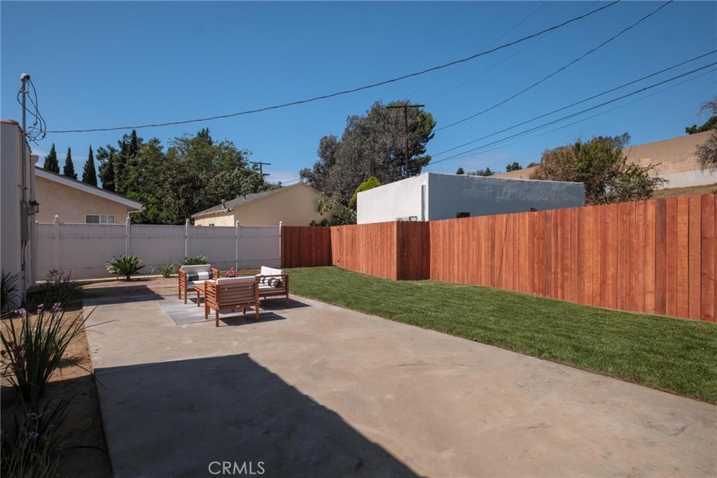 3033 Urban Avenue